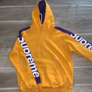 Supreme hoodie